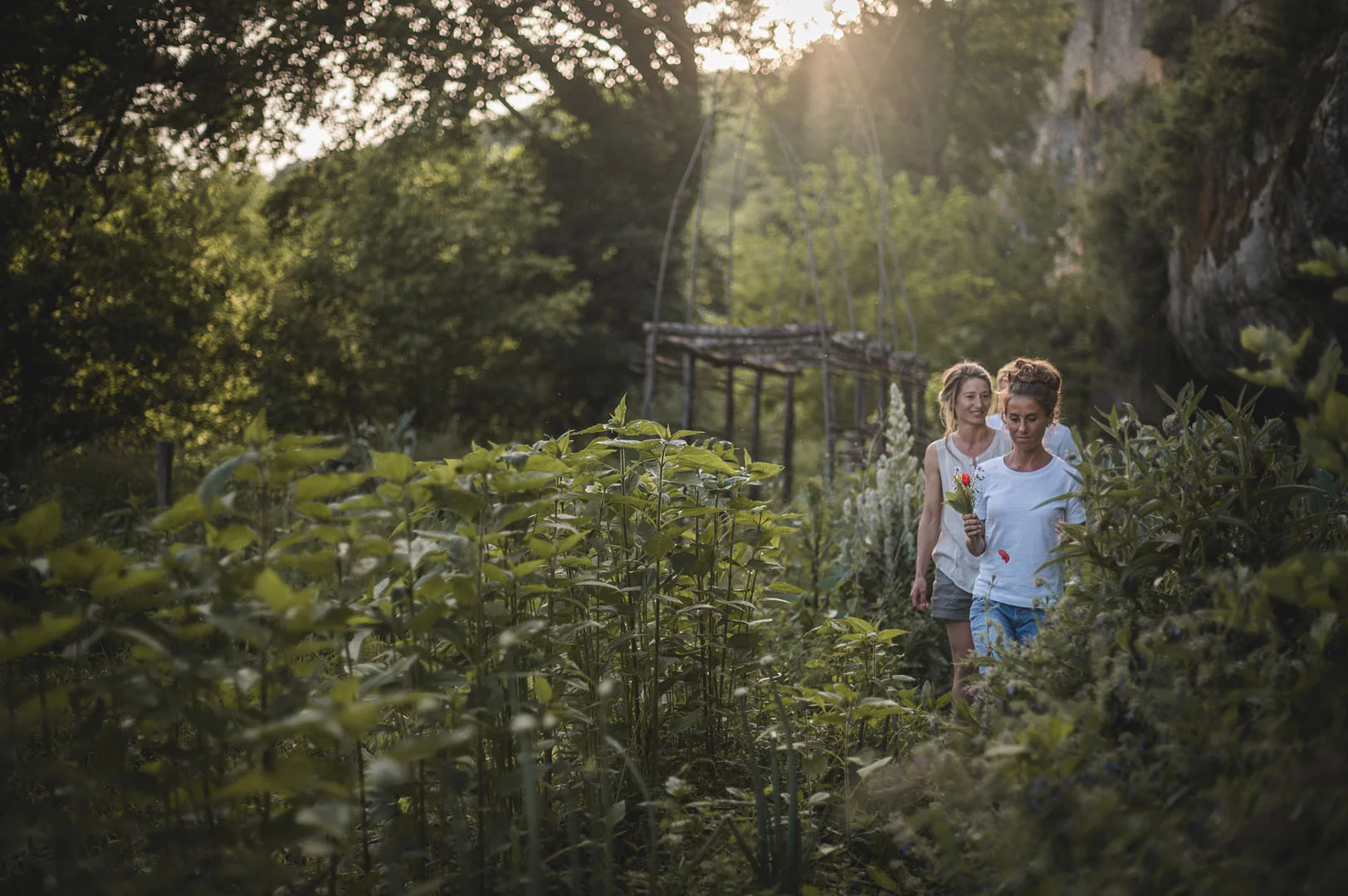 la tour de cause chambre dhotes perigord noir tourisme village troglodytique de la madeleine perigord (4)